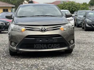 Toyota Yaris 2015