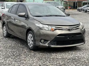 Toyota Yaris 2015