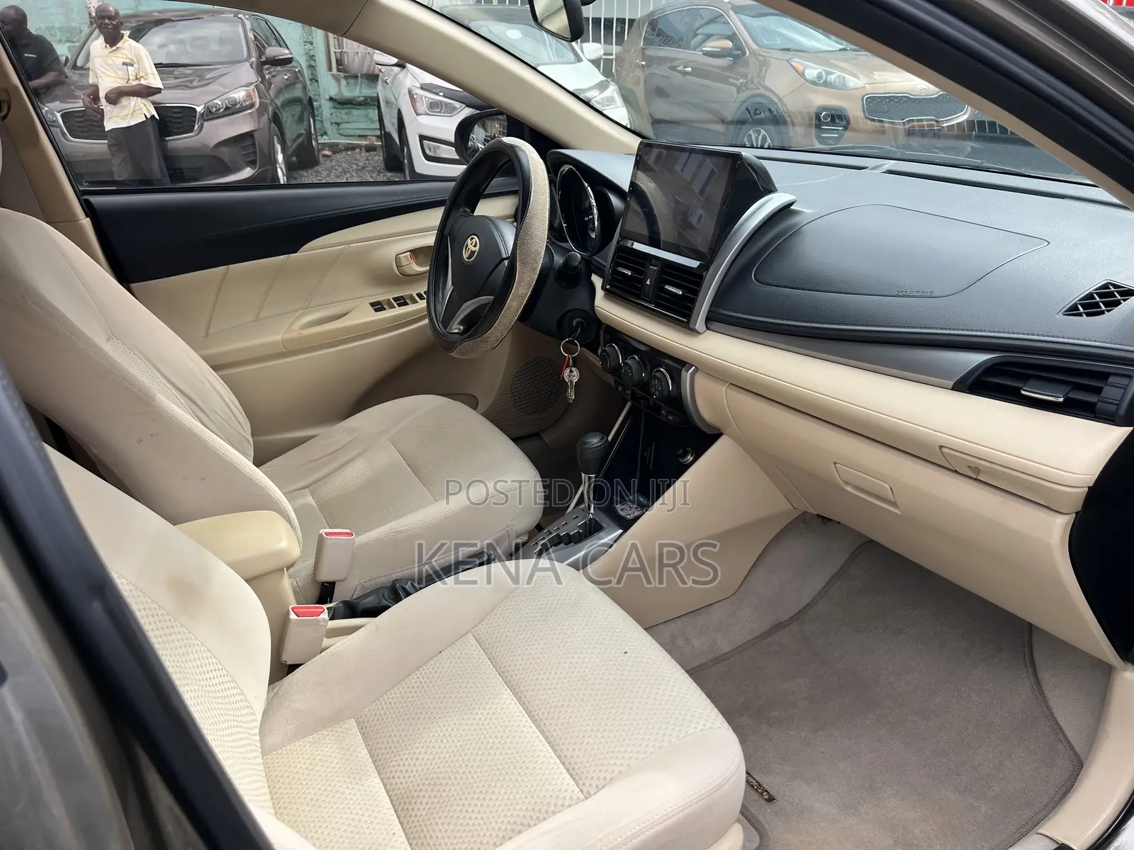 Toyota Yaris 2015