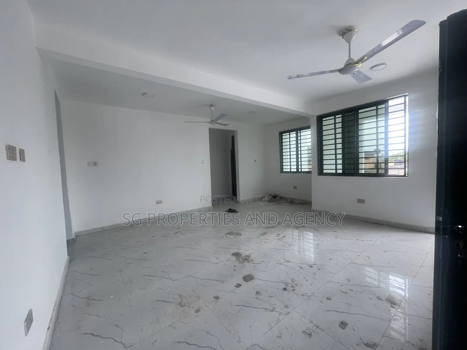 3bdrm Apartment in Batsonaa, Baatsona Total for rent