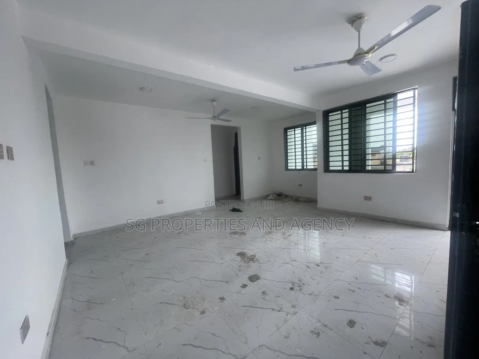 3bdrm Apartment in Batsonaa, Baatsona Total for rent