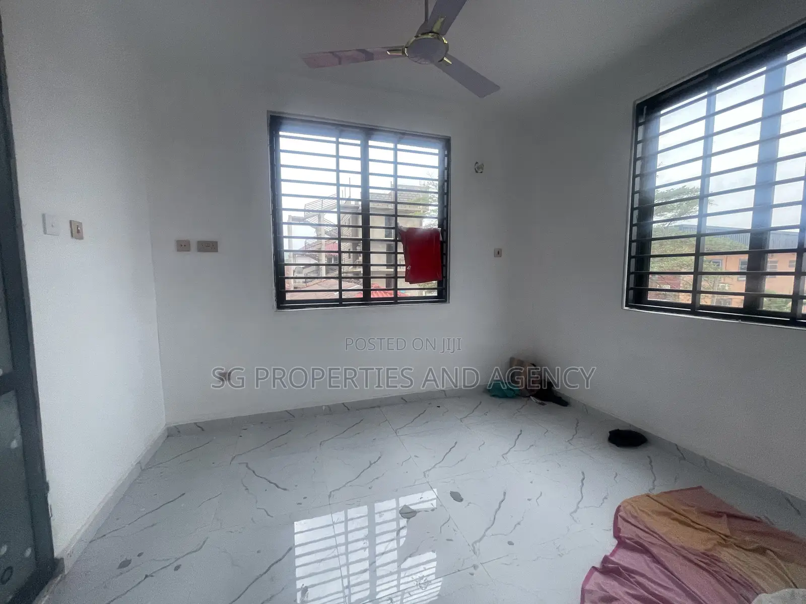3bdrm Apartment in Batsonaa, Baatsona Total for rent