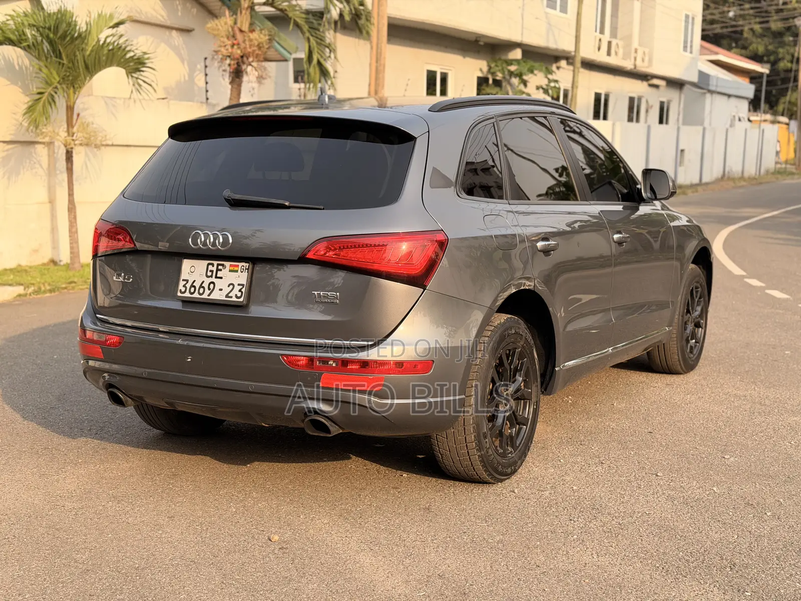 Audi Q5 2.0T Premium AWD quattro 2016 Gray
