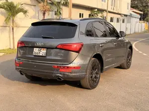 Audi Q5 2.0T Premium AWD quattro 2016 Gray