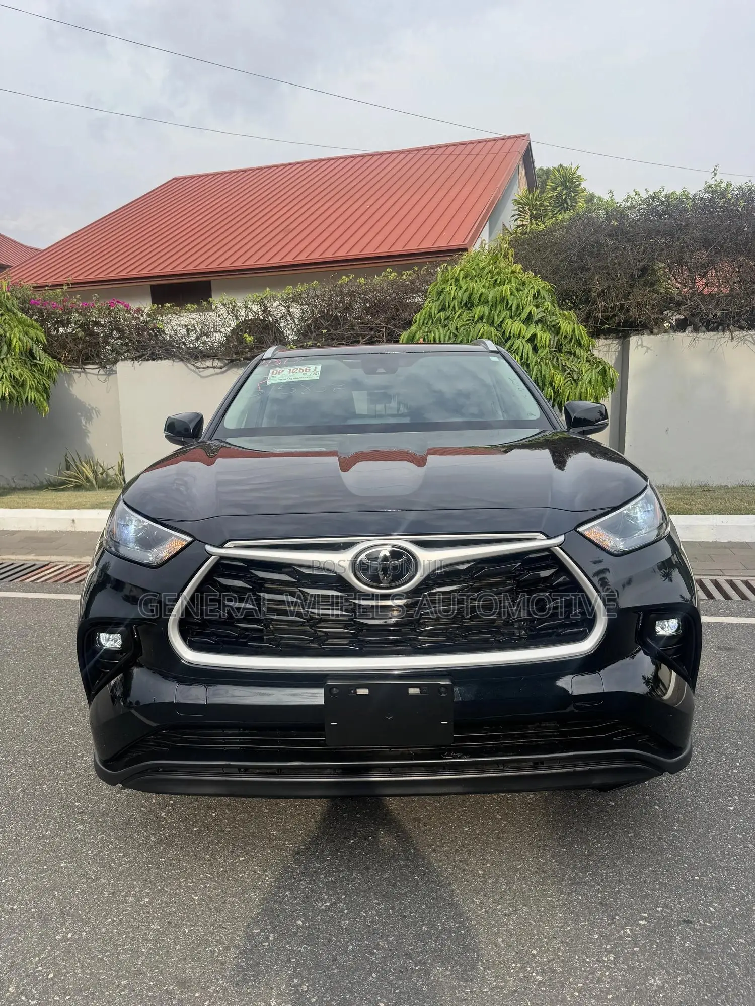 Toyota Highlander XLE 2022 Black