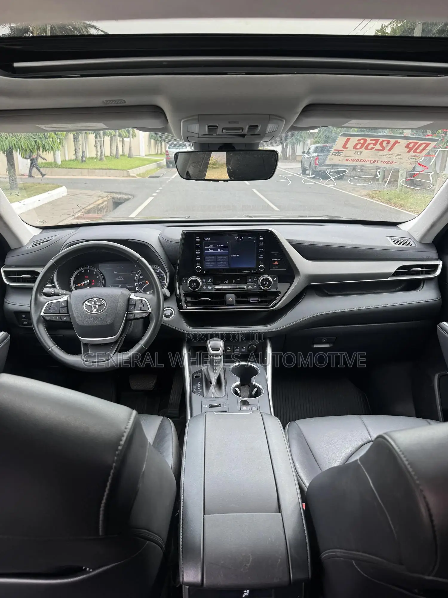 Toyota Highlander XLE 2022 Black