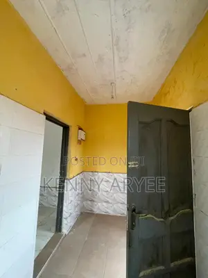 1bdrm Room & Parlour in Ngleshie Amanfro for rent