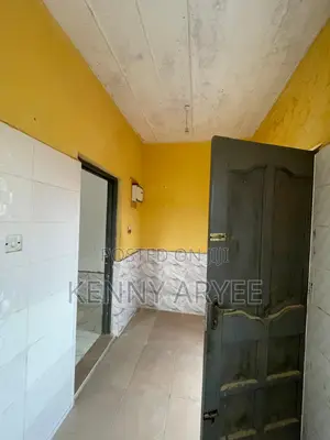1bdrm Room & Parlour in Ngleshie Amanfro for rent