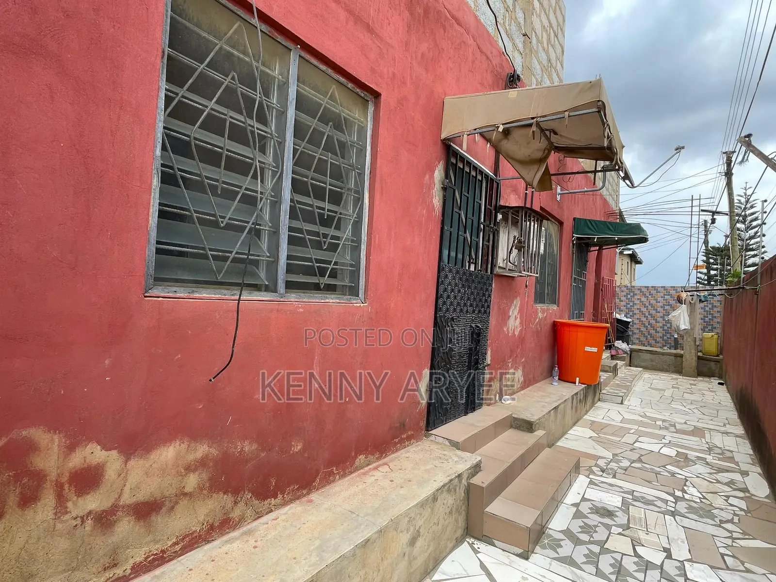 1bdrm Room & Parlour in Ngleshie Amanfro for rent