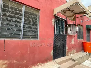 1bdrm Room & Parlour in Ngleshie Amanfro for rent