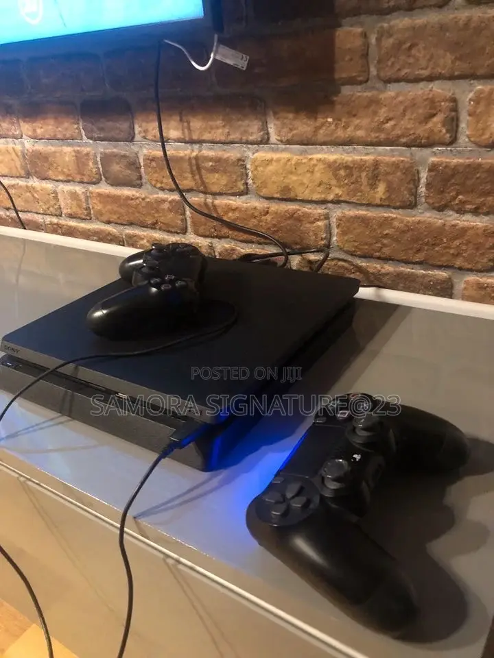Ps4 Slim 1 Tb 2 Controllers