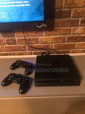 Ps4 Slim 1 Tb 2 Controllers