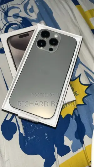 New Apple iPhone 15 Pro 128 GB Silver