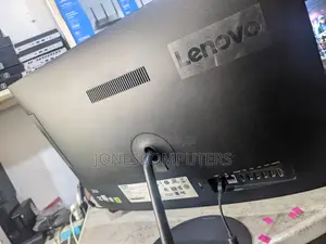 Desktop Computer Lenovo ideacentre AIO 520 8GB AMD HDD 1T