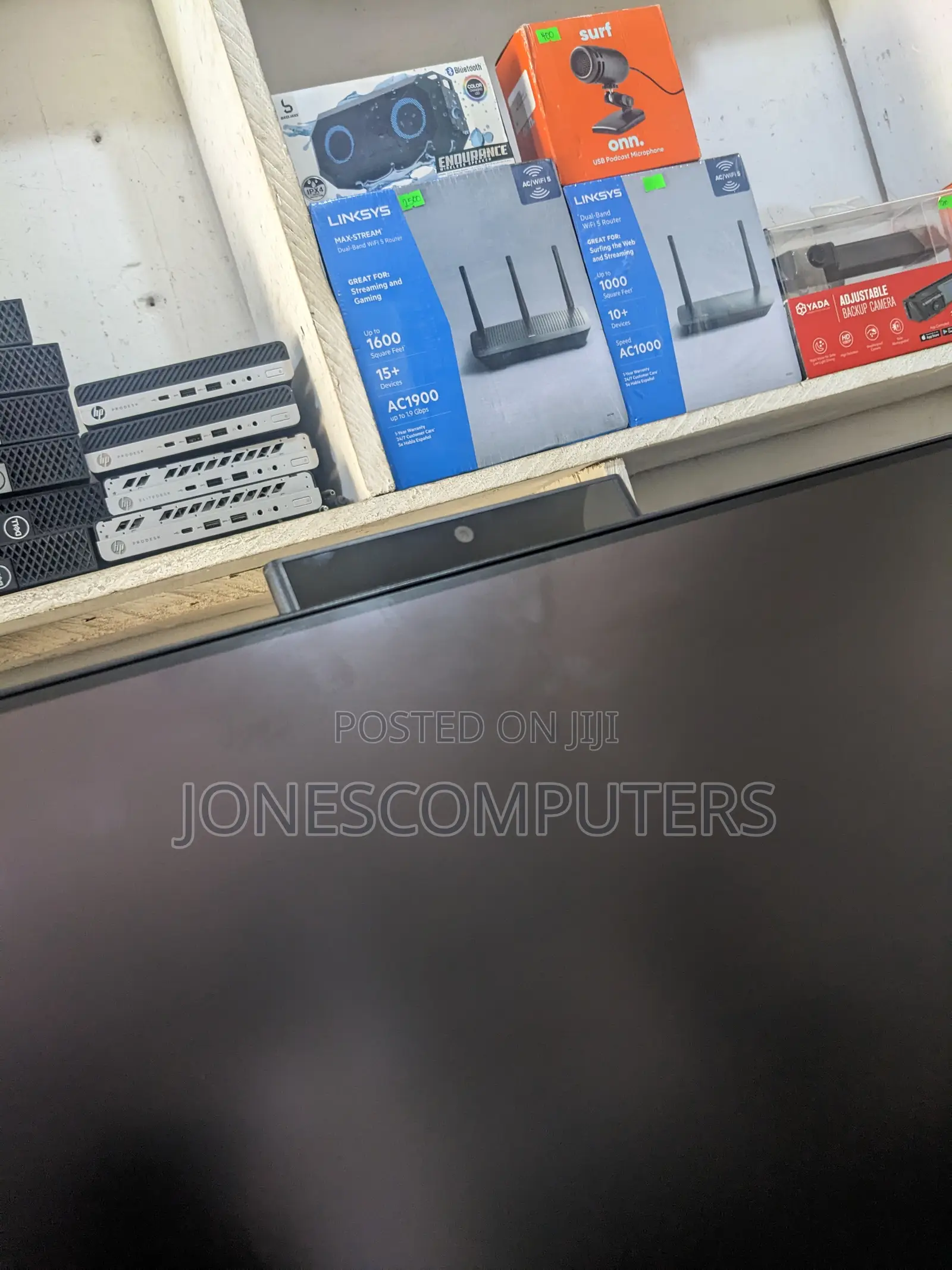 Desktop Computer Lenovo ideacentre AIO 520 8GB AMD HDD 1T