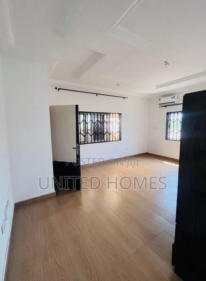 6bdrm House in Airport Residential Area for rent