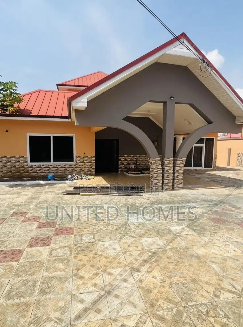 6bdrm House in Airport Residential Area for rent