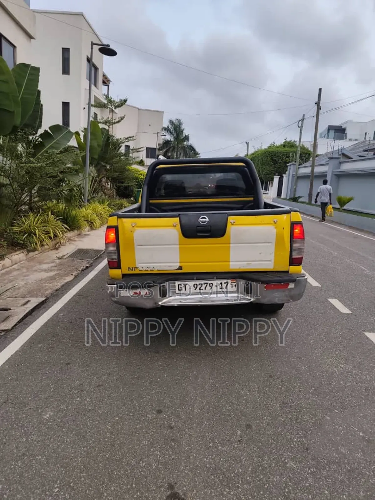 Nissan Pickup for Rent