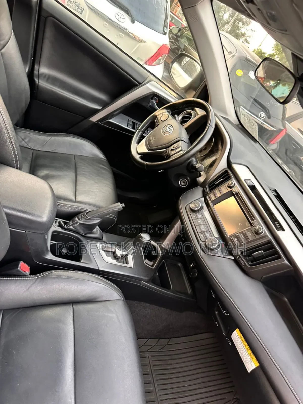 Toyota RAV4 XLE AWD (2.5L 4cyl 6A) 2017 Gray