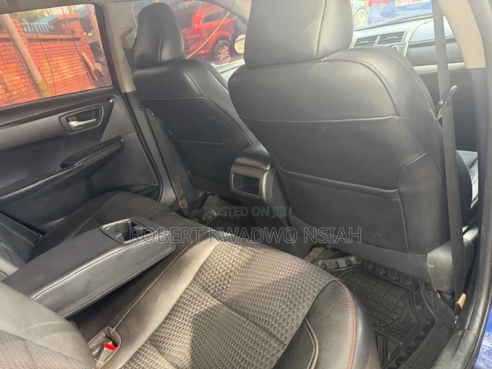 Toyota RAV4 XLE AWD (2.5L 4cyl 6A) 2017 Gray