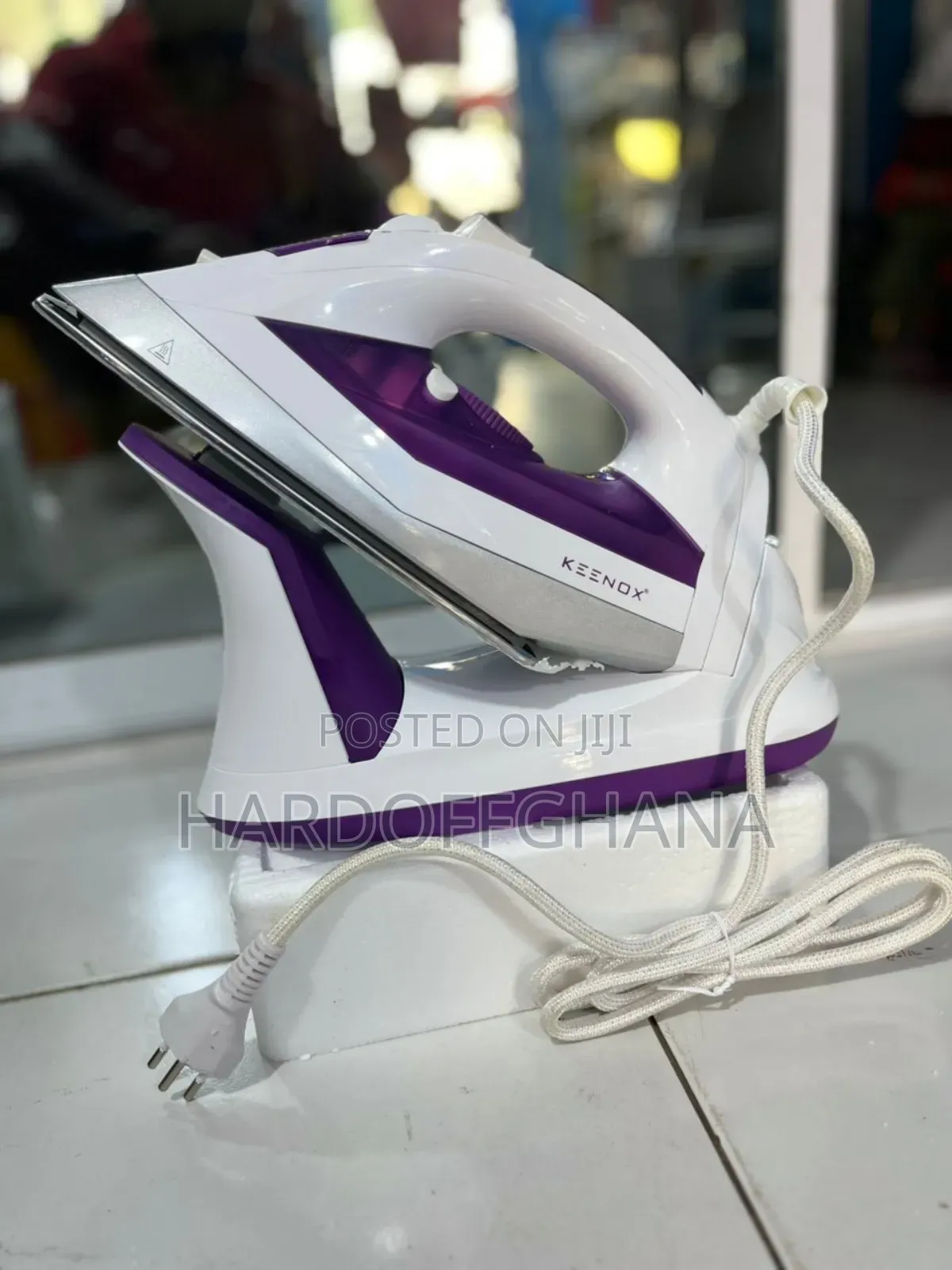 Keenox Steam Iron