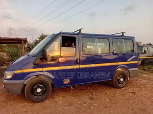 Ford Transit 2022 Blue