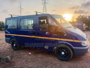 Ford Transit 2022 Blue