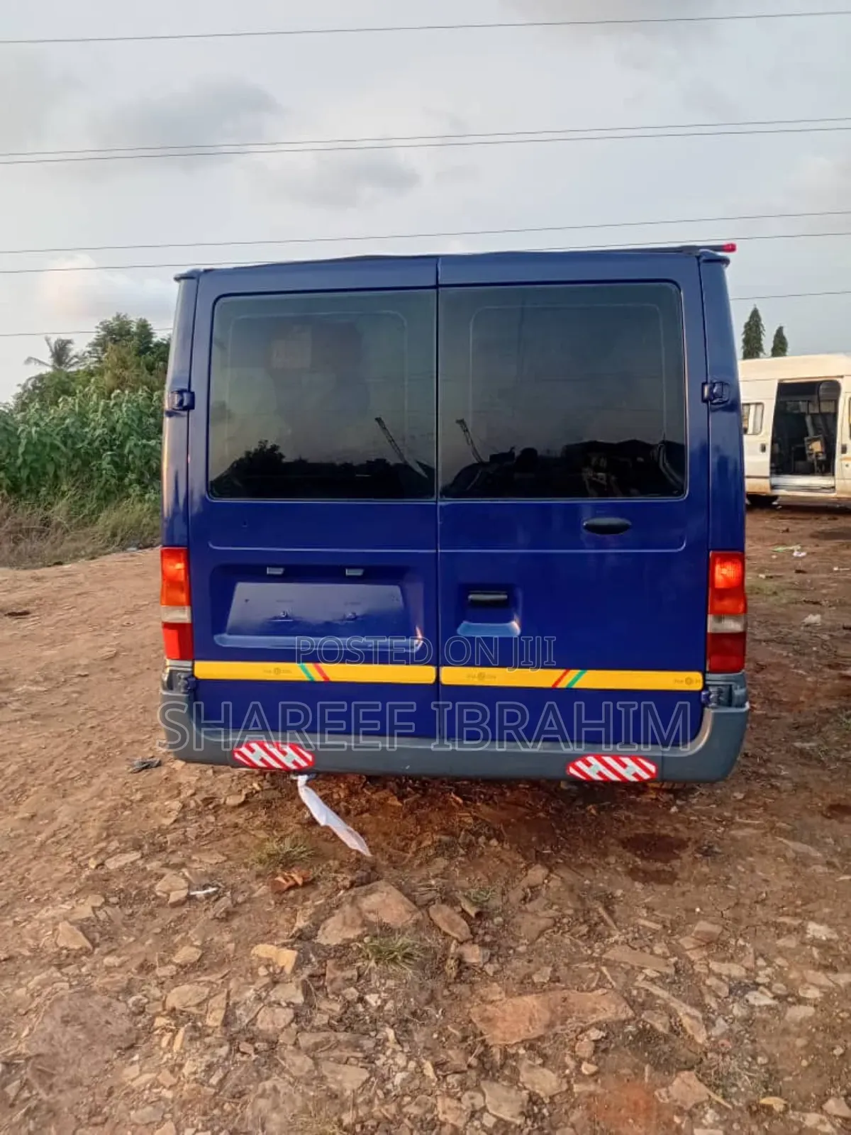 Ford Transit 2022 Blue