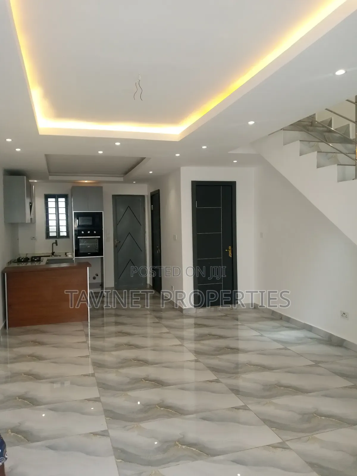 2bdrm Townhouse / Terrace in Ashaley Botwe for rent