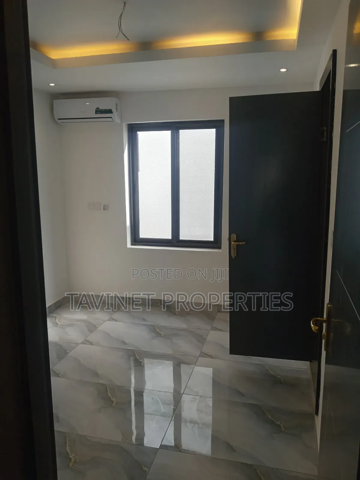 2bdrm Townhouse / Terrace in Ashaley Botwe for rent