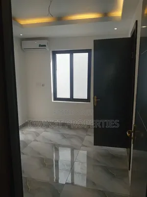 2bdrm Townhouse / Terrace in Ashaley Botwe for rent