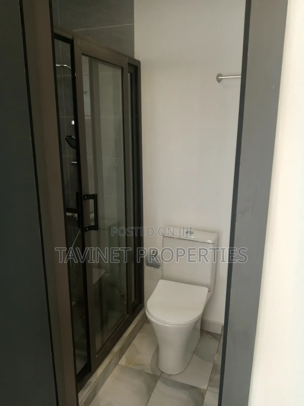 2bdrm Townhouse / Terrace in Ashaley Botwe for rent