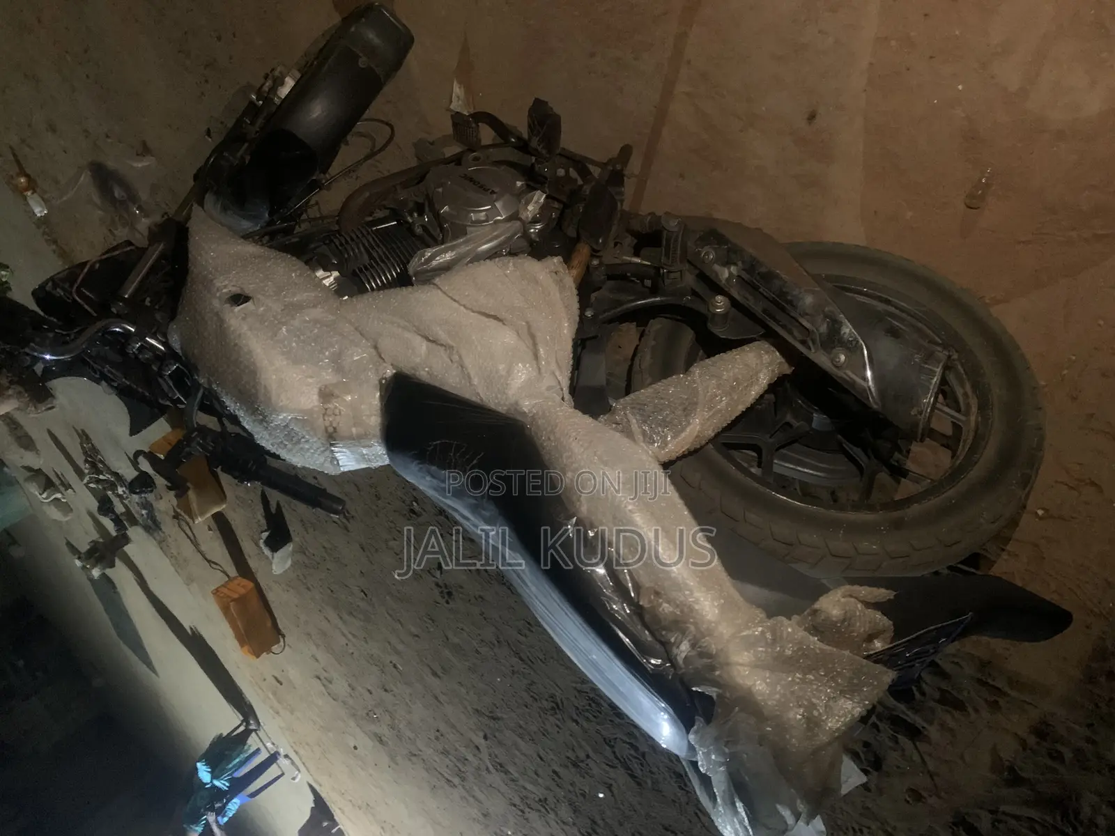 Bajaj Discover 125 2020 Black