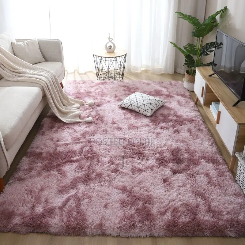 Fluffy Center Carpets
