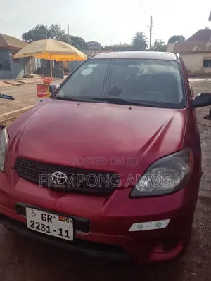 Toyota Matrix Hatchback AWD (1.8L 4cyl 4A) 2005 Red