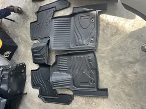 Land Cruiser V8 Floor Marts