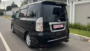 Toyota Voxy 2010 Black