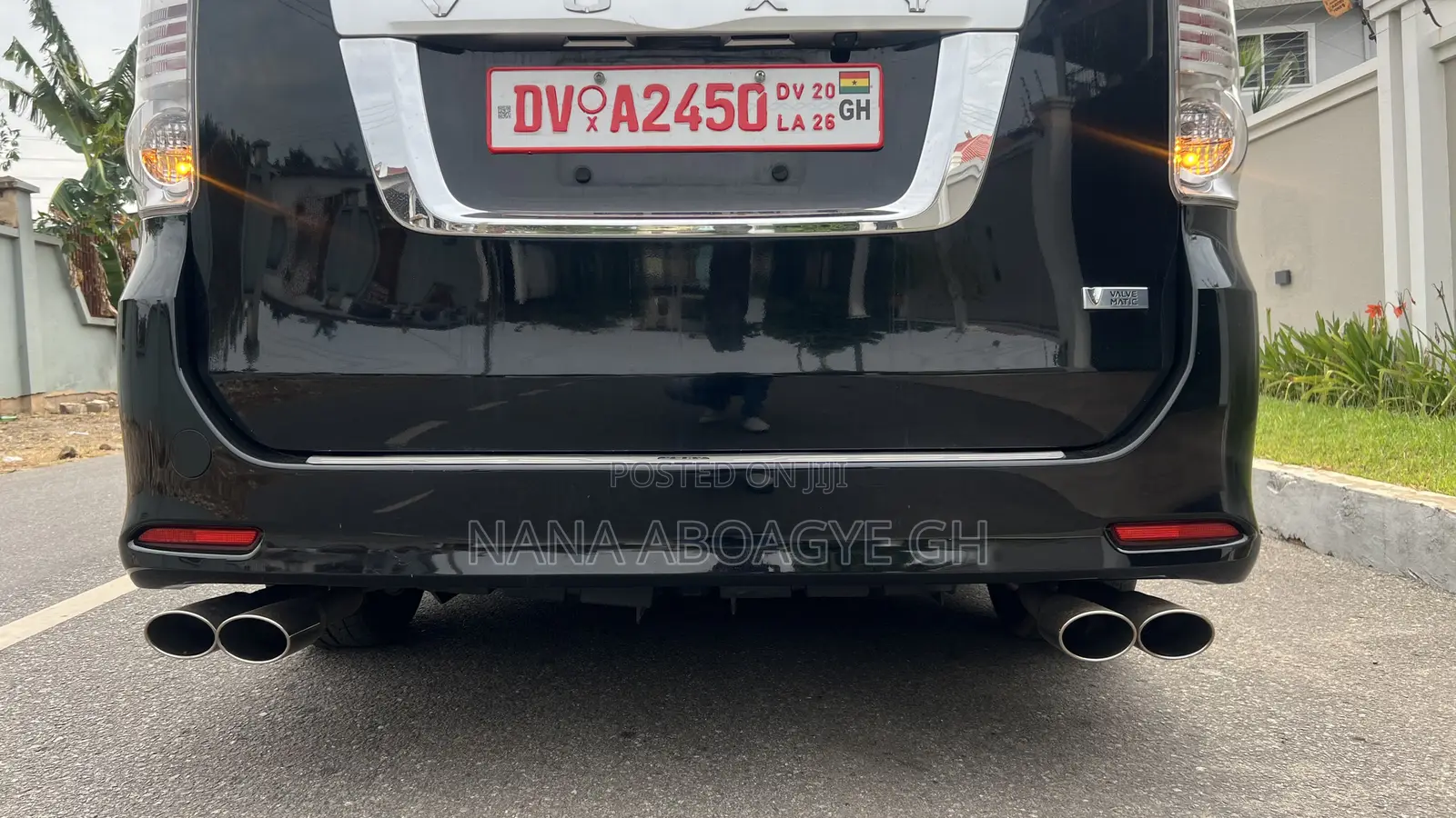Toyota Voxy 2010 Black