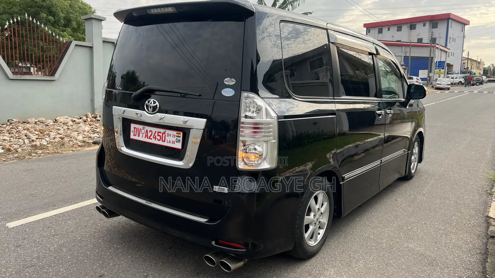 Toyota Voxy 2010 Black