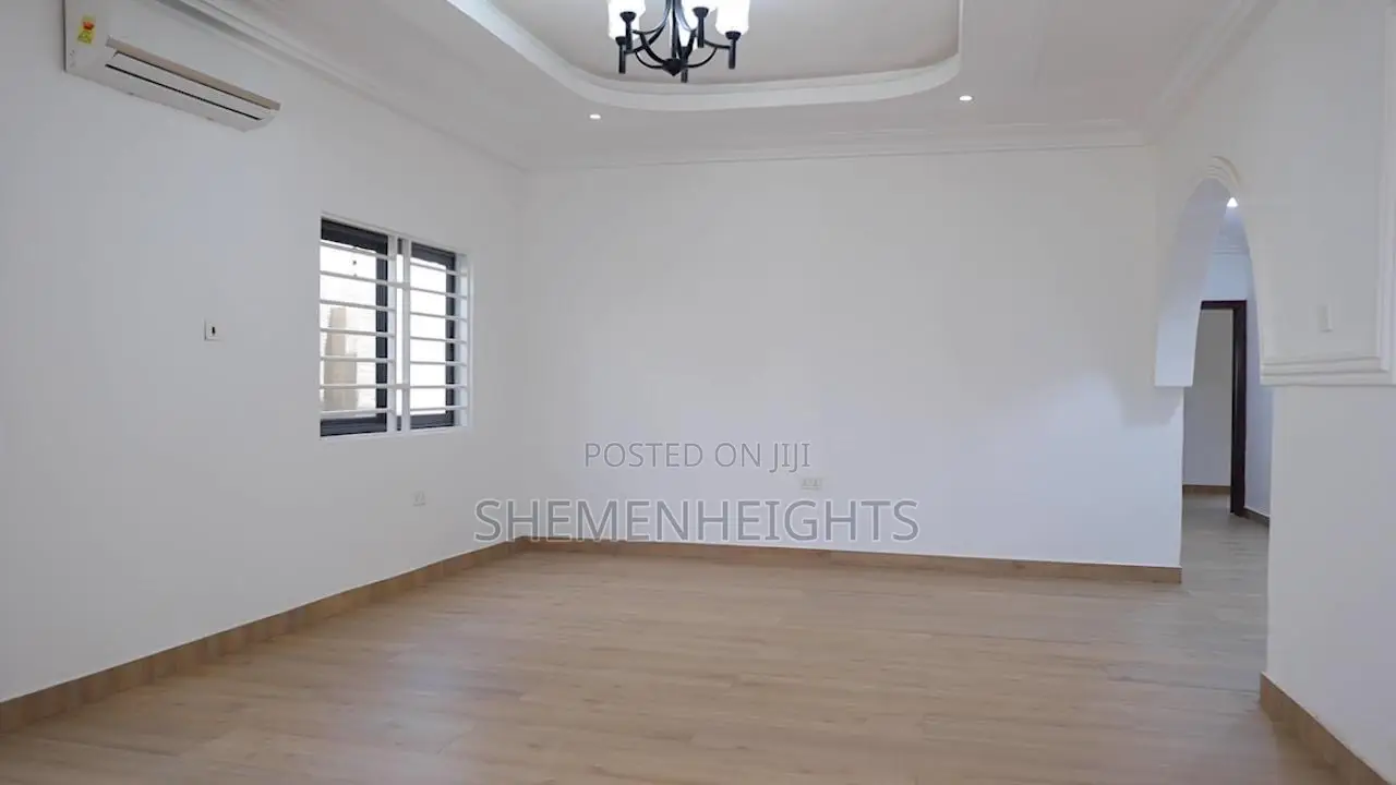 3bdrm House in Lakeside Estate for sale