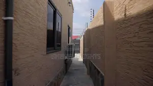 3bdrm House in Lakeside Estate for sale