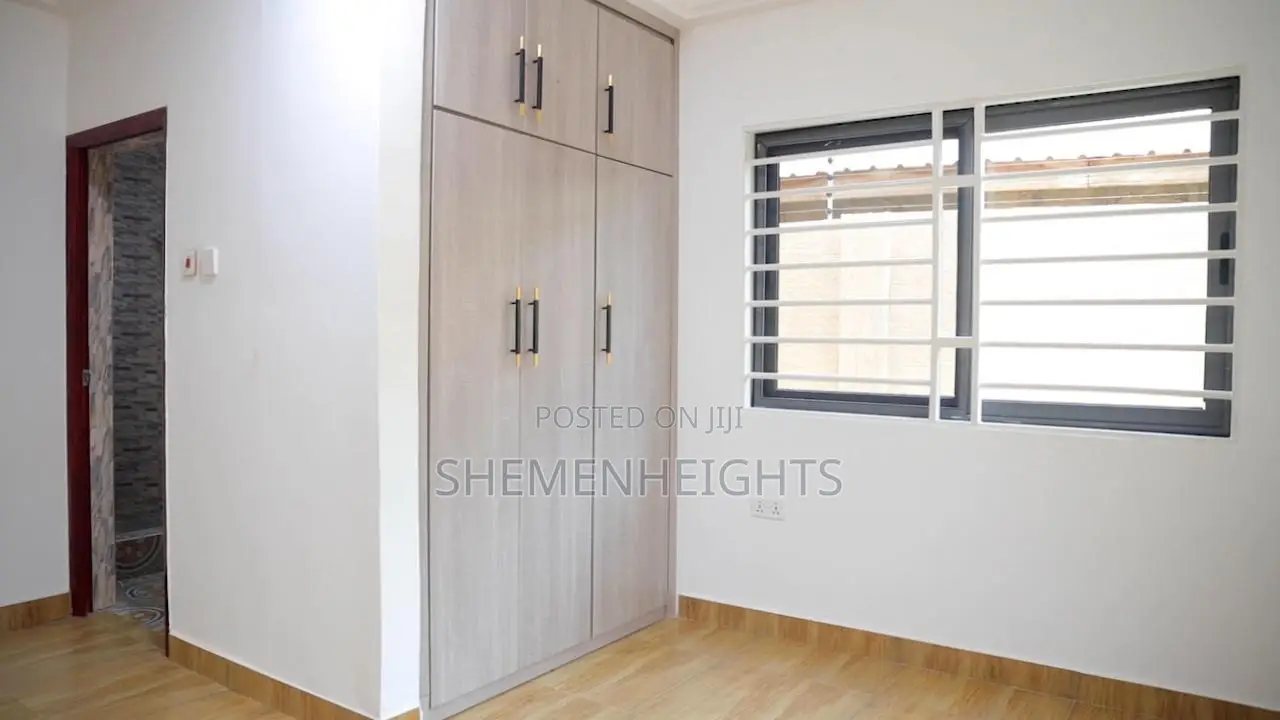 3bdrm House in Lakeside Estate for sale