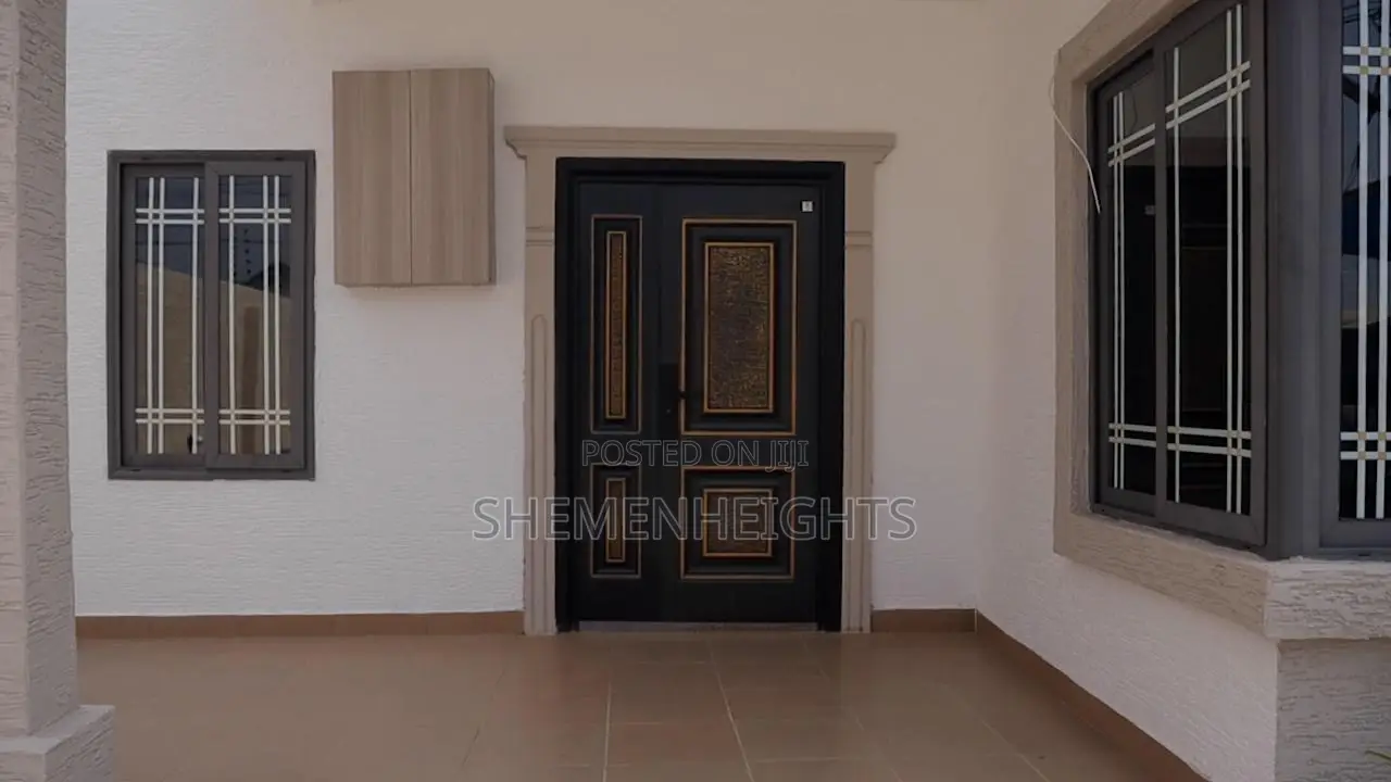 3bdrm House in Lakeside Estate for sale
