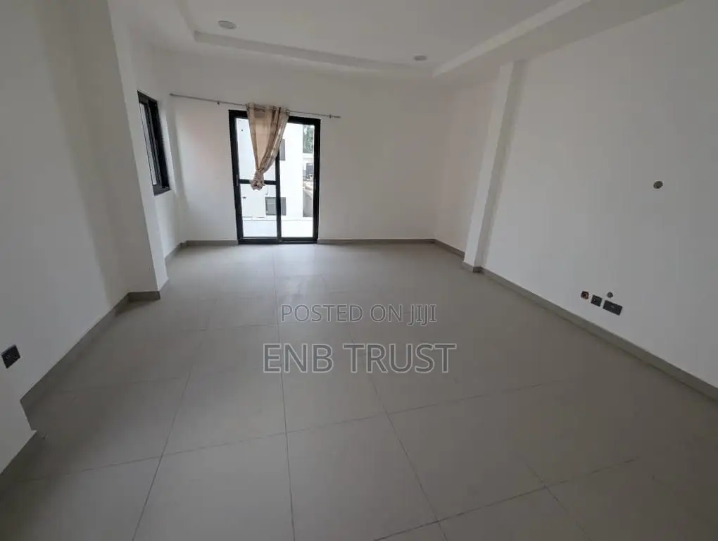3bdrm Duplex in Cfc Estate for sale