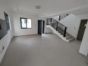 3bdrm Duplex in Cfc Estate for sale