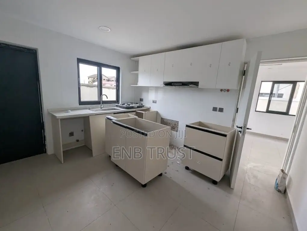 3bdrm Duplex in Cfc Estate for sale