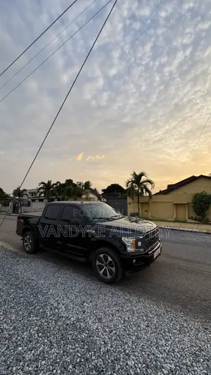 Ford F-150 XL 4x2 SuperCrew Cab Styleside 5.5 ft. box 145 in. WB 2019