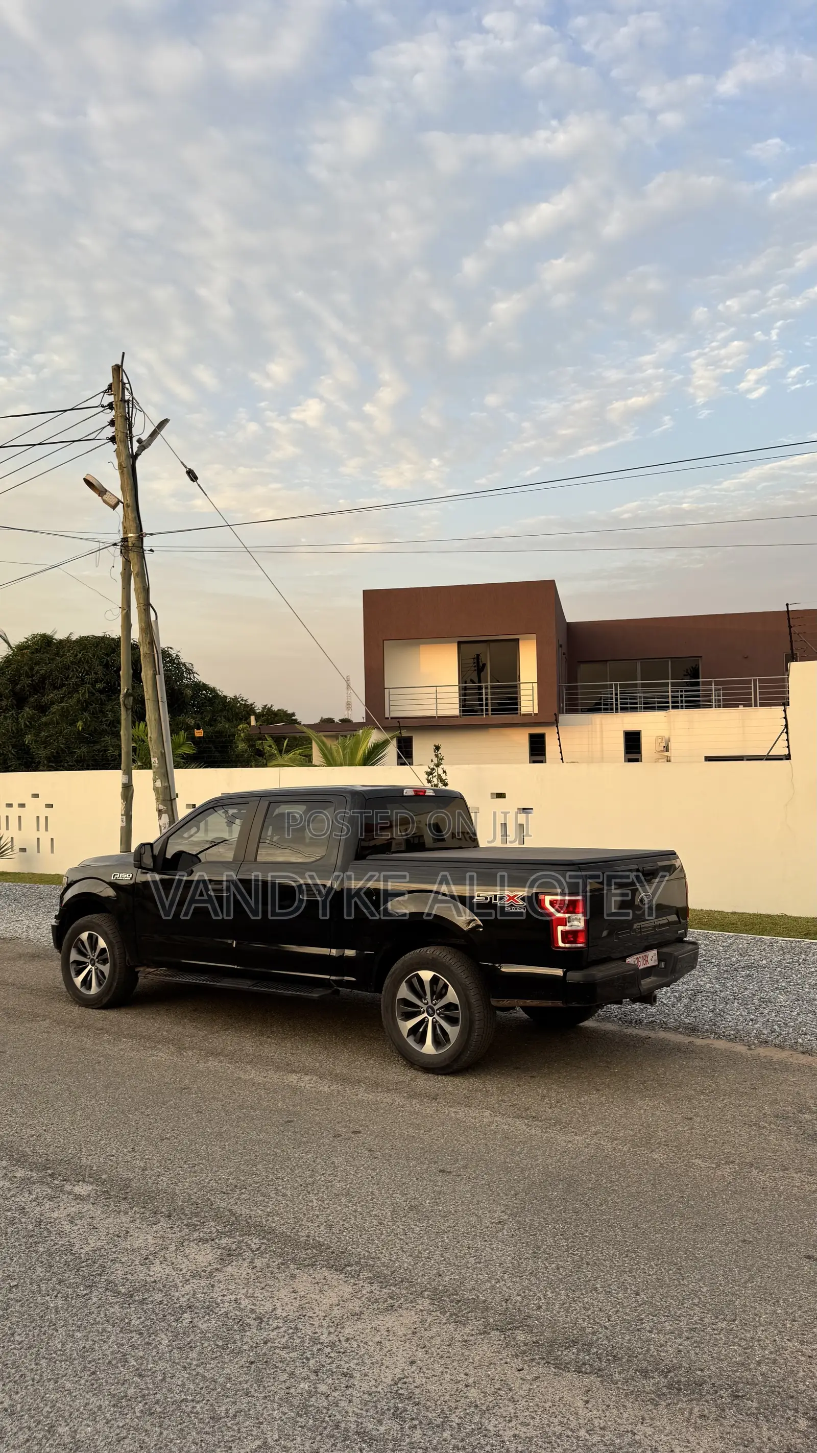 Ford F-150 XL 4x2 SuperCrew Cab Styleside 5.5 ft. box 145 in. WB 2019