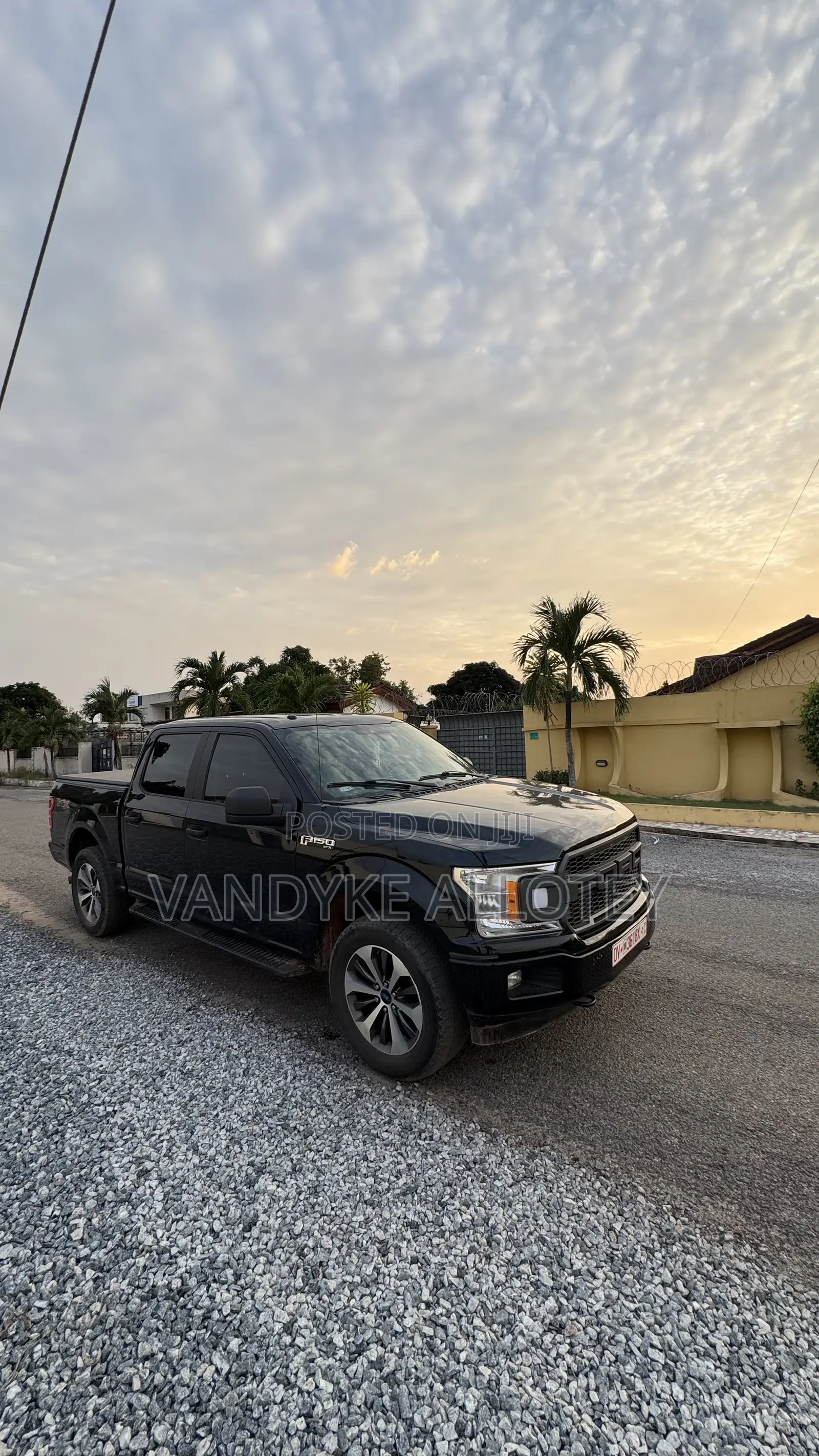 Ford F-150 XL 4x2 SuperCrew Cab Styleside 5.5 ft. box 145 in. WB 2019