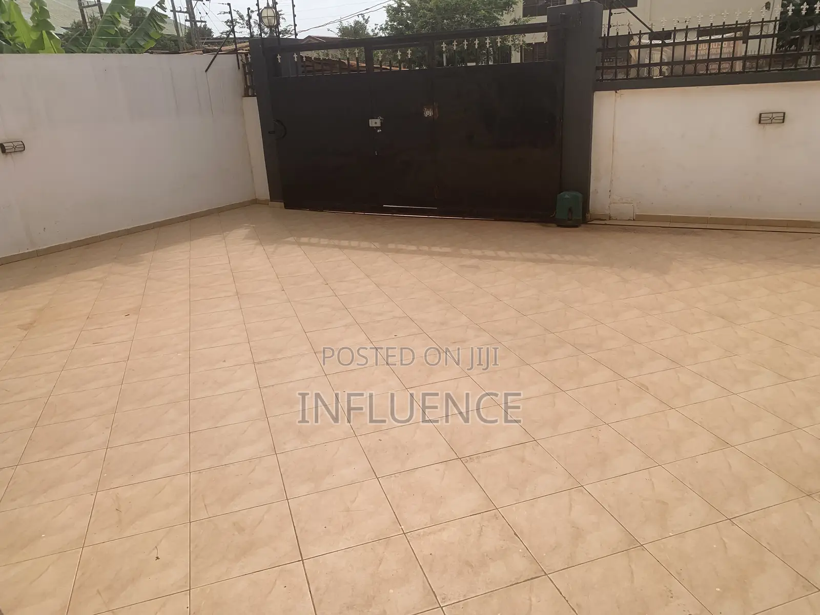 3bdrm Apartment in Adenta, East Legon for rent